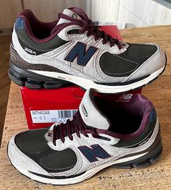 New Balance 2002R