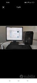 Computer Fiso con monitor e tastiera