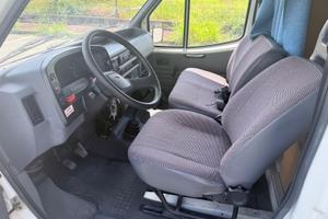 Ford Transit 150 2.5 TD