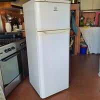Cucina Castor ele/gas + Frigo/cong. Indesit
