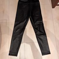 Pantaloni in pelle nera