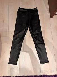 Pantaloni in pelle nera
