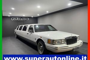 Lincoln Town Car EXECUTIVE 40R Limousine