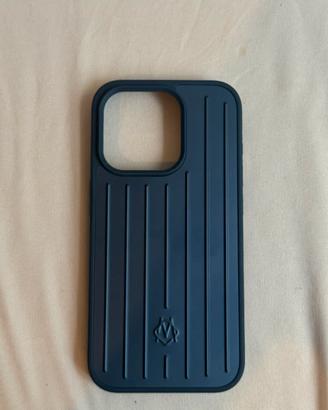 Iphone 15 pro Rimowa