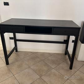 scrivania Ikea