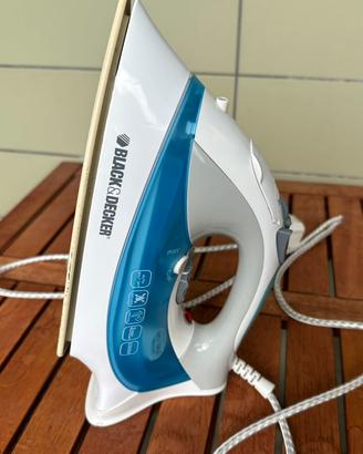 Ferro da stiro a Vapore Black & Decker