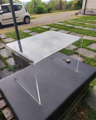 Tavolino plexiglass