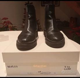 Beatles in pelle e camoscio marca Gilardini
