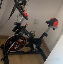 Cyclette resistenza regolabile,  supporto cellular