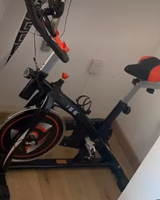 Cyclette resistenza regolabile,  supporto cellular