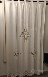 tenda lino intagliata a mano