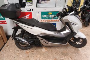 HONDA FORZA 300