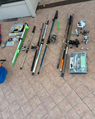 Attrezzatura da pesca completa tutta funzionale