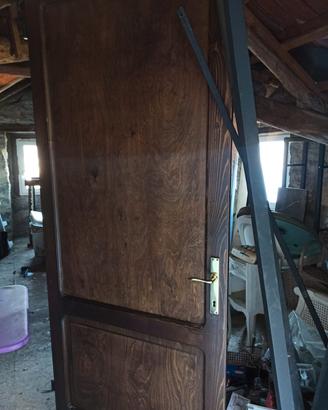 Porta artigianale in legno