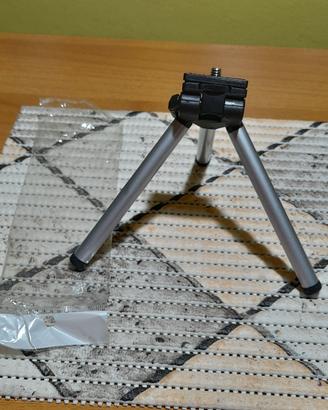 TREPPIEDI MINI PER MACCHINE FOTOGRAFICHE 