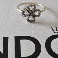 Anello Pandora collezione Pandora Moments