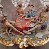 raffigurazione porcellana di Capodimonte 