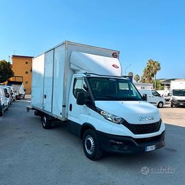 IVECO DAILY 35S14 2.3 FURG CON SPONDA