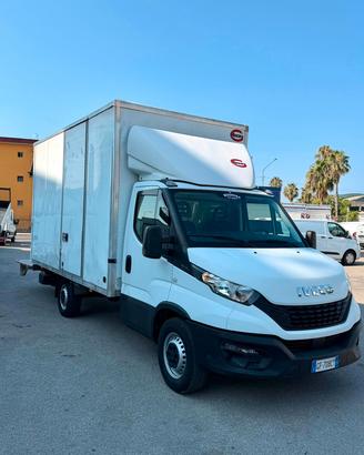 IVECO DAILY 35S14 2.3 FURG CON SPONDA