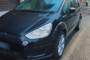  Ford S-Max-Affidabile,spaziosa e appena rinnovata