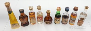 Bottigliette mignon liquori vari vintage 