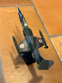 Modellino F-104