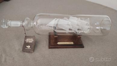 Nave in bottiglia , El Couronne 1638 