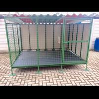 Gabbia per cani o grossi animali.