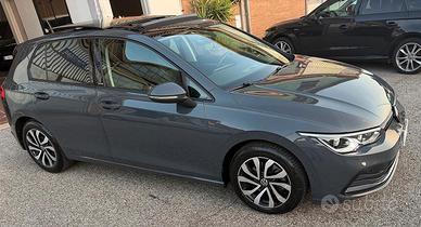 Volkswagen Golf 2.0 TDI DSG SCR Style TETTO APRIBI