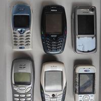 Stock Cellulari Vintage: Nokia 3210 6600 Sony T68i