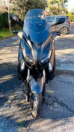 Yamaha XMax 400 MomoDesign 2014 -FULL OPTIONAL-