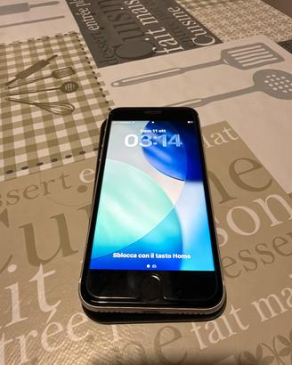 iPhone se 2020