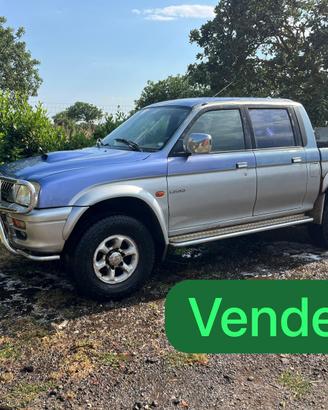fuoristrada mitsubishi
