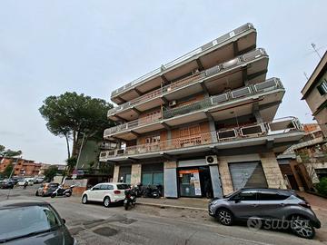 Trullo - locale commerciale ampia metratura