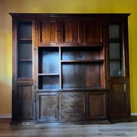 Armadio in legno massello