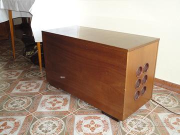 Mobile Cassapanca con giradischi