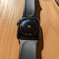 Apple Watch Series 4 (GPS + Cellulare, 44MM) - Cas