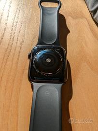 Apple Watch Series 4 (GPS + Cellulare, 44MM) - Cas