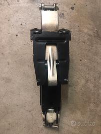 Ribassato Cric e attrezzi volcswagen  Passat GL 91