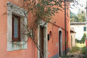 L'Aquila casa cielo terra 
