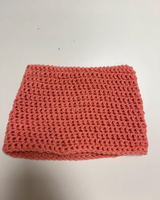 Cappello all’uncinetto stile gattino