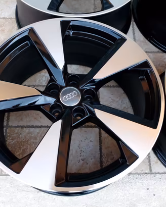 CERCHI 19 ORIGINALI AUDI COD:1541