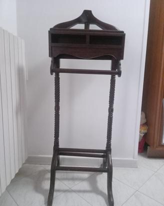 Servomuto vintage con svuotatasche e portascarpe