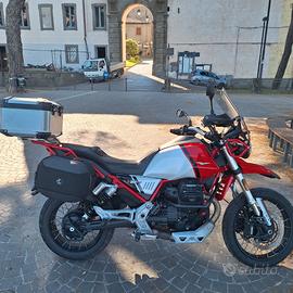 Moto Guzzi V85 TT Evocative Graphics