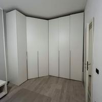 Armadio con angolo cabina con luce integrata