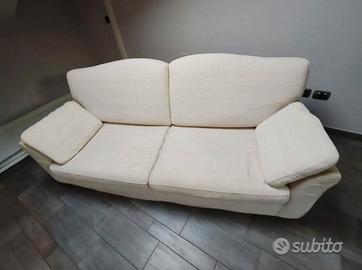 Divano bianco sfoderabile