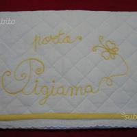 PORTAPIGIAMA Ricamato a mano -Nuovo