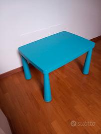 Tavolino bimbo bimba