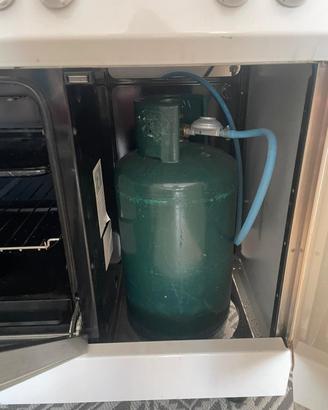 cucina economica con forno e porta bombola 