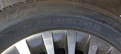 5Ruote invernali  con cerchi lega Phedra205/65 R15